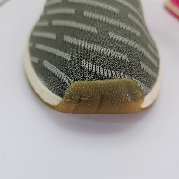 Adidas NMD R2 Sargent Green Womens 9 Running Sneakers Shoes - Picture 11 of 13